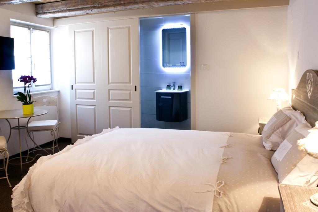 Chambre Le Hupsa Pfannala Saint-Hippolyte  Habitación foto