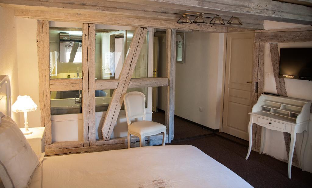 Chambre Le Hupsa Pfannala Saint-Hippolyte  Habitación foto