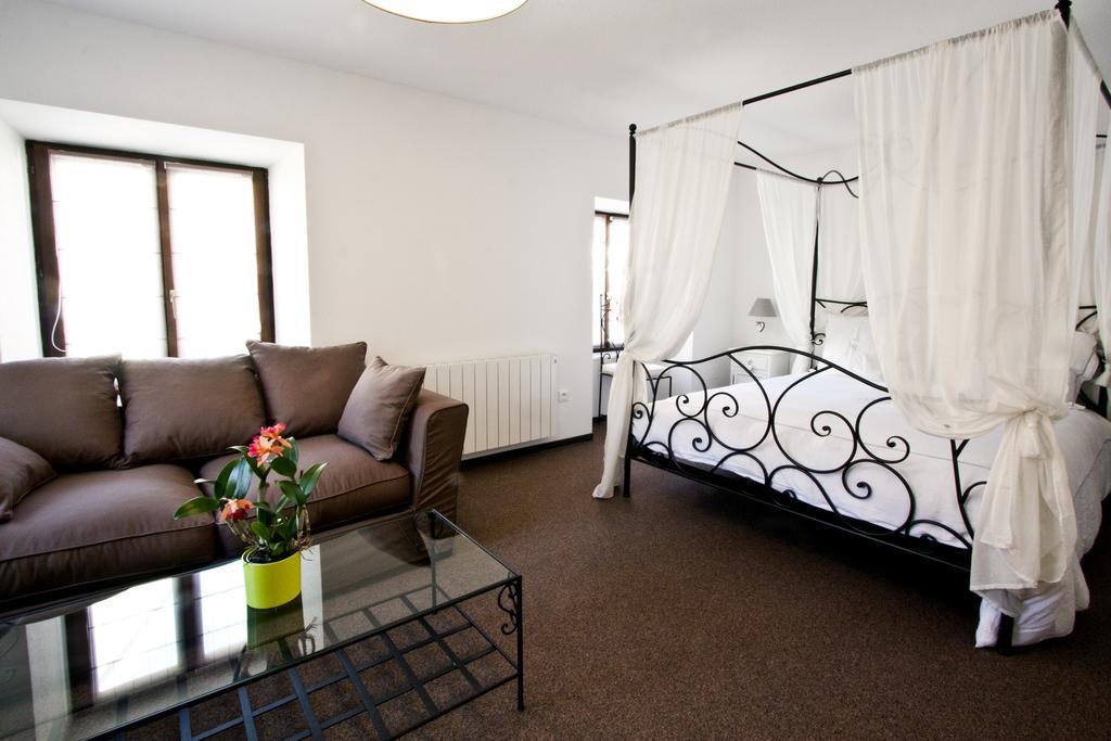 Chambre Le Hupsa Pfannala Saint-Hippolyte  Habitación foto